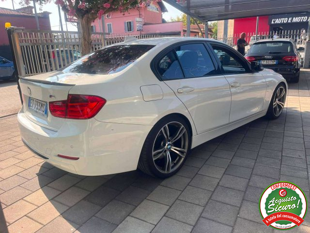 BMW 320 Serie 3 F30 Berlina 320d Sport - foto 3 di 4