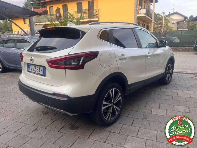 Nissan Qashqai Qashqai II 1.7 dci Tekna 4wd 150cv tetto pan. 6 - foto 3 di 4