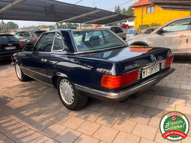 Mercedes-Benz SL 300 R107 Cabrio/Berlina 59.000km UNICO PROPRIETARIO - foto 3 di 30