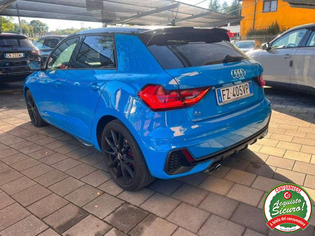 Audi A1 A1 II Sportback 40 2.0 tfsi Identity Black 200cv s - foto 2 di 4