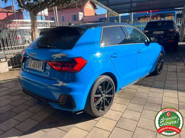 Audi A1 A1 II Sportback 40 2.0 tfsi Identity Black 200cv s - foto 3 di 4