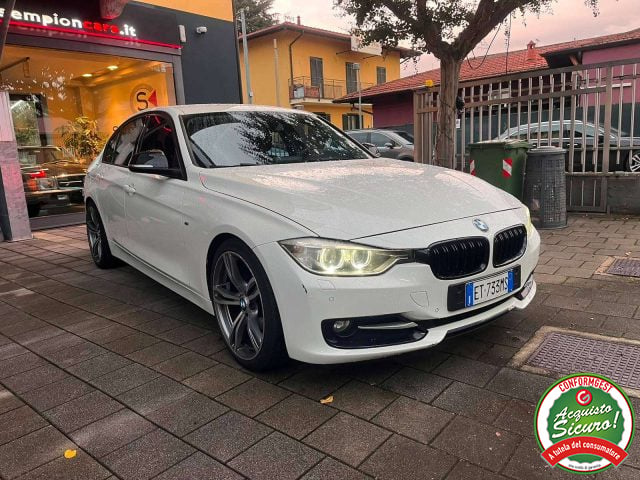 BMW 320 Serie 3 F30 Berlina 320d Sport - foto 4 di 4