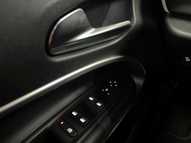 Jeep Avenger 1.2 Turbo Summit LED/Camera/ PREZZO REALE usato a CASTELLETTO SOPRA TICINO