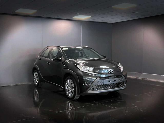 Toyota Aygo X 1.0 ACTIVE 72cv PREZZO REALE PRONTA CONSEGNA - foto 3 di 4