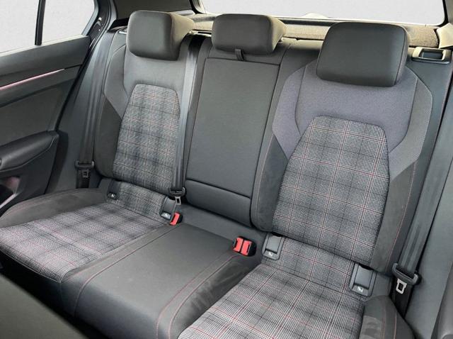 Volkswagen Golf GTI 2.0 TSI DSG TETTO H&K MATRIX NAVI, del 2024, 19.800 km, in vendita a Castelletto Sopra Ticino (NO)