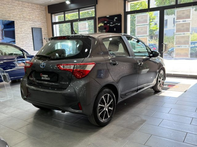 Toyota Yaris 1.5 Hybrid 5 porte Cool - foto 4 di 4