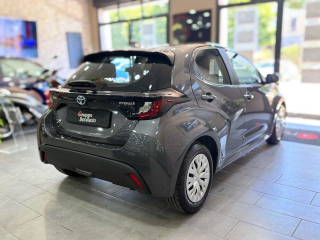 Toyota Yaris 1.5 Hybrid 5 porte Business - foto 4 di 4
