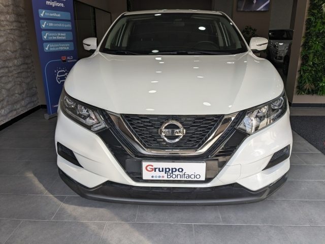 Nissan Qashqai Qashqai 1.6 dCi 130 2WD Business usato a NAPOLI