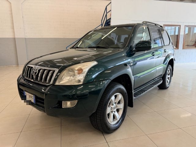 Toyota Land Cruiser 3.0 D-4D 16V cat 5 porte Sol, del 2003, 418.000 km, in vendita a Rovetta (BG)