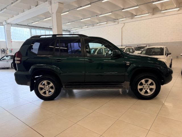 Toyota Land Cruiser 3.0 D-4D 16V cat 5 porte Sol - foto 4 di 4