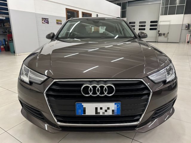Audi A4 Avant 2.0 TDI 190 CV ultra S tronic Business - foto 2 di 4