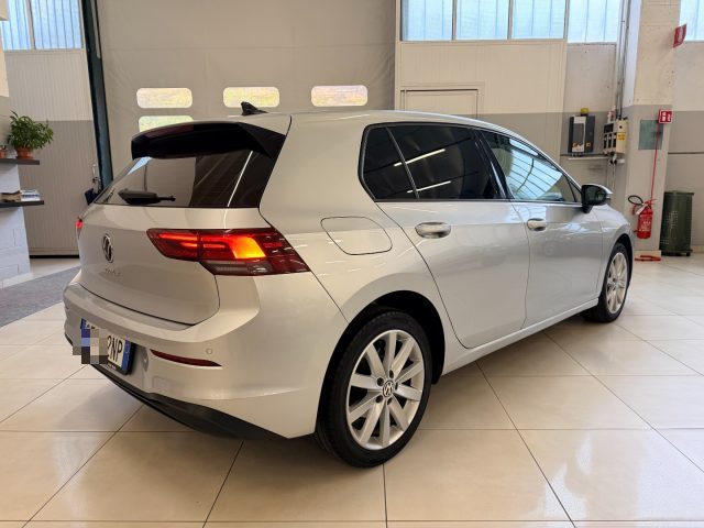 Volkswagen Golf 2.0 TDI DSG SCR Life, del 2021, 127.000 km, in vendita a Rovetta (BG)