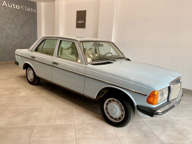 Mercedes-Benz 200 D(W123) di Unico Proprietario - foto 3 di 4
