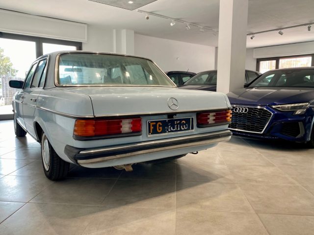 Mercedes-Benz 200 D(W123) di Unico Proprietario - foto 2 di 4