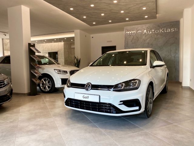 Volkswagen Golf 1.4 TGI 5p. R-Line Unico Proprietario usato a TROIA