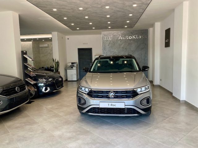 Volkswagen T-Roc 1.5 TSI DSG GARANZIA UFFICIALE - foto 2 di 4