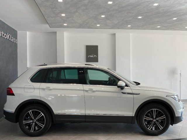 Volkswagen Tiguan 2.0TDI 150CV DSG Elegance *NUOVA* - foto 4 di 4