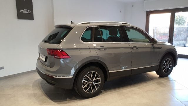 Volkswagen Tiguan 1.5 TSI 150 CV ACT Life * NUOVA GARANZIA 4 ANNI * - foto 2 di 4