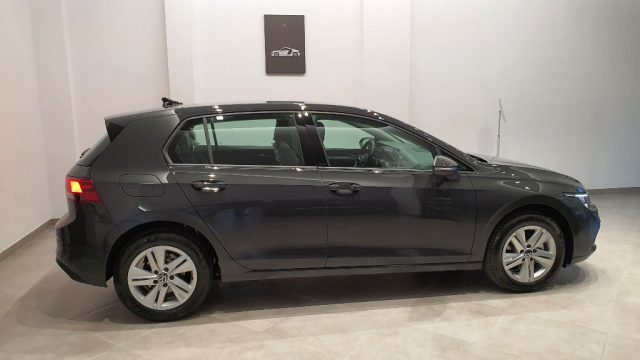 Volkswagen Golf 1.5 TGI DSG Life Garanzia 4 Anni - foto 3 di 4
