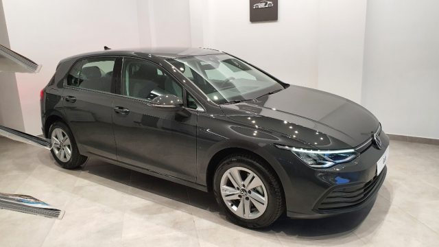 Volkswagen Golf 1.5 TGI DSG Life Garanzia 4 Anni - foto 4 di 4