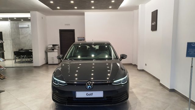 Volkswagen Golf 1.5 TGI DSG Life Garanzia 4 Anni - foto 2 di 4
