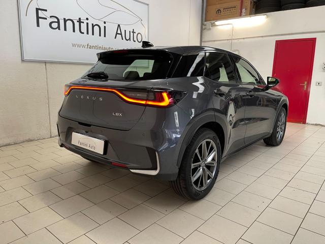 Lexus LBX Hybrid Elegant - foto 3 di 34
