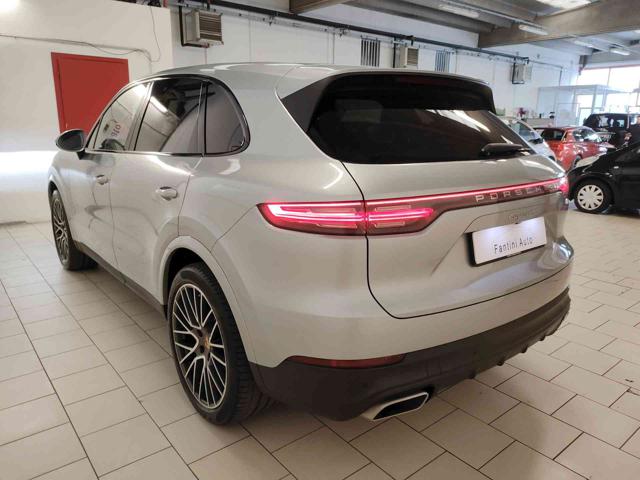 Porsche Cayenne 3.0 TETTO VIRTUAL CLIMA 4 ZONE LED IVA DEDUCIBILE - foto 4 di 4
