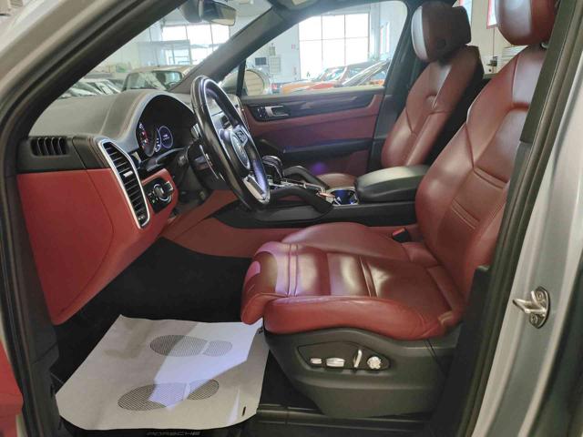 Porsche Cayenne 3.0 TETTO VIRTUAL CLIMA 4 ZONE LED IVA DEDUCIBILE, del 2020, 245.000 km, in vendita a Brescia (BS)