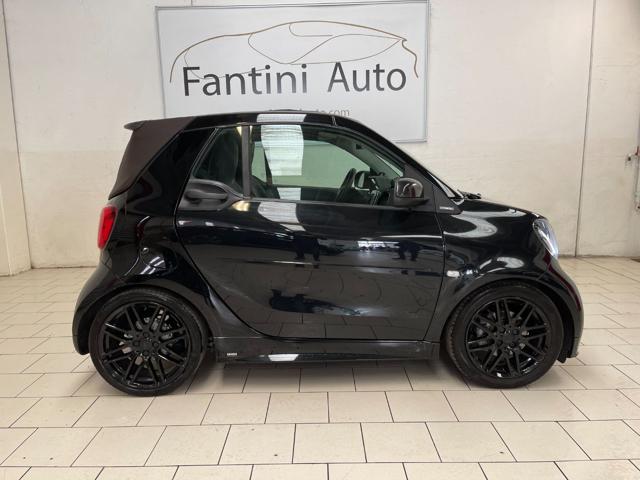 smart forTwo Cabrio Brabus 125R c.auto-LEGGI SOTTO - foto 2 di 4