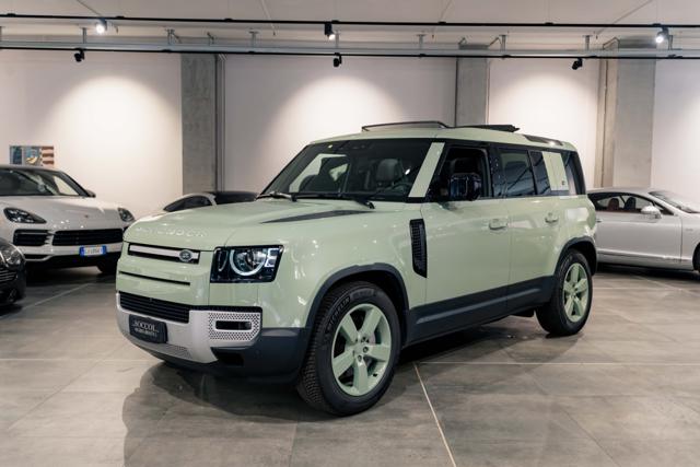 Land Rover Defender 110 3.0D I6 300 CV AWD Auto 75th Limited Edition, del 2023, 58.000 km, in vendita a Milano (MI)