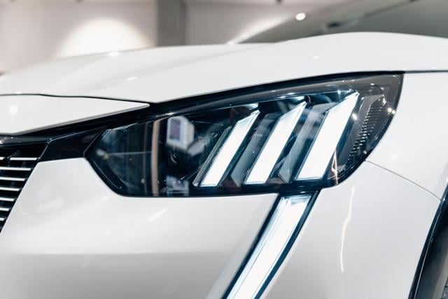 Peugeot 208 motore elettrico 136 CV 5 porte GT*PREZZO REALE - foto 3 di 4