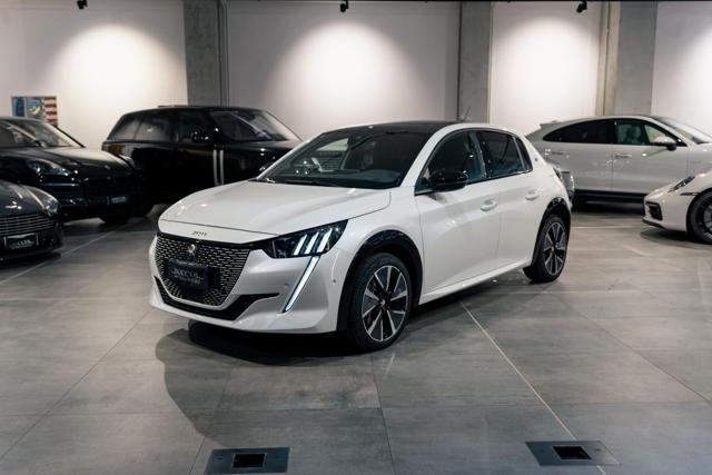 Peugeot 208 motore elettrico 136 CV 5 porte GT*PREZZO REALE, del 2022, 40.000 km, in vendita a Milano (MI)