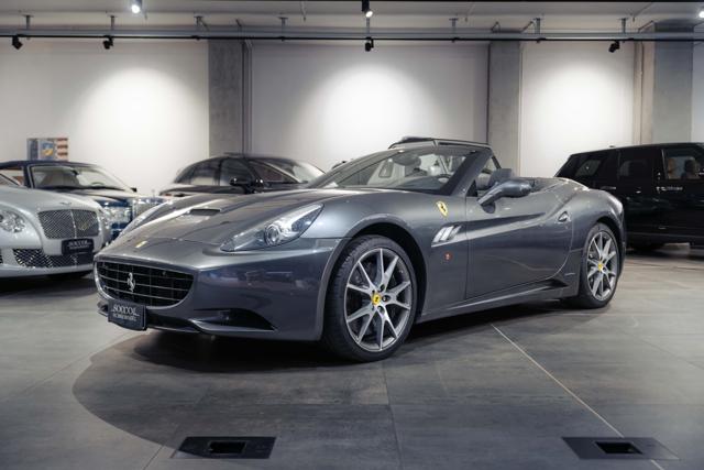 Ferrari California DCT*TOTALMENTE SERVICE FERRARI!*CARBONIO usato a MILANO