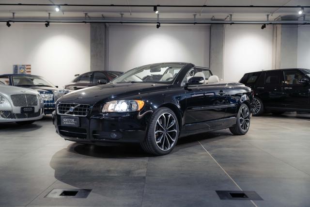 Volvo C70 2.4 20V 140 CV Momentum*LIBRETTO TAGLIANDI usato a MILANO