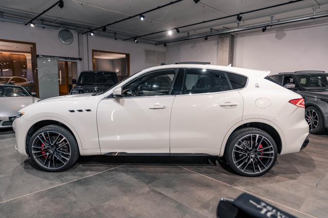 Maserati Levante 3.8 V8 Trofeo 580cv auto*FERRARI*IVA ESP.* - foto 3 di 4