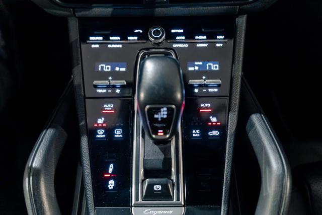 Porsche Cayenne 3.0 V6*SEDILI RISC*TETTO APRIB*TAGLIANDI PORSCHE usato a MILANO
