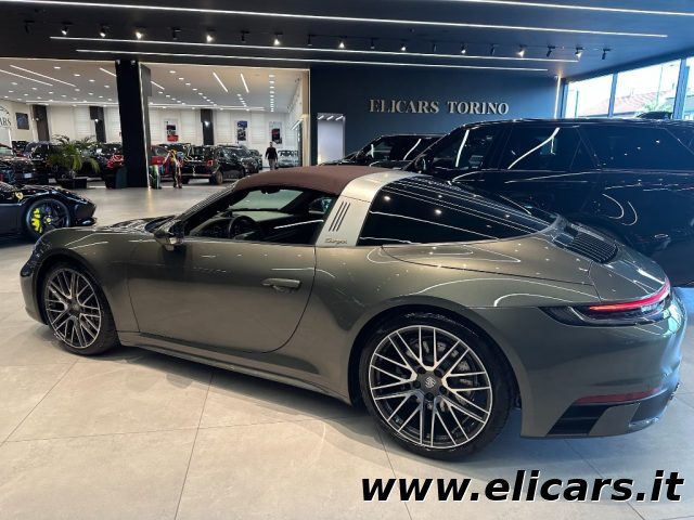 Porsche 992 Targa 4S - foto 3 di 4