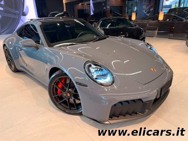 Porsche 911 Carrera 4 GTS - foto 2 di 4