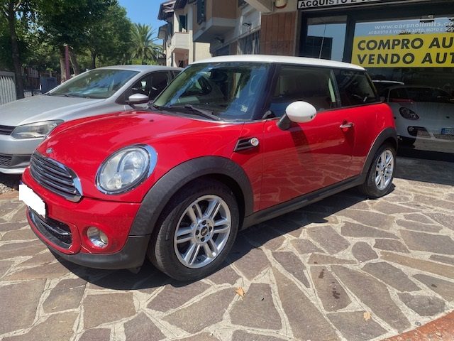 MINI Cooper D 1.6 16V Cooper D - foto 2 di 4