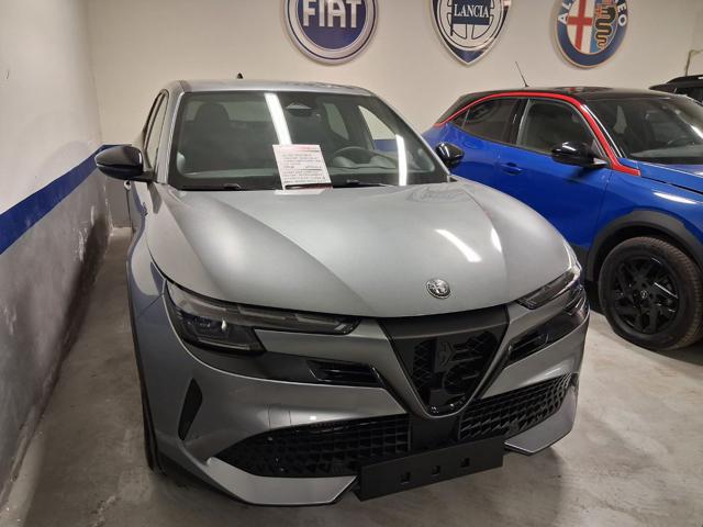 Alfa Romeo Junior 1.2 145 CV Hybrid eDCT6 Speciale km 0 a TORINO