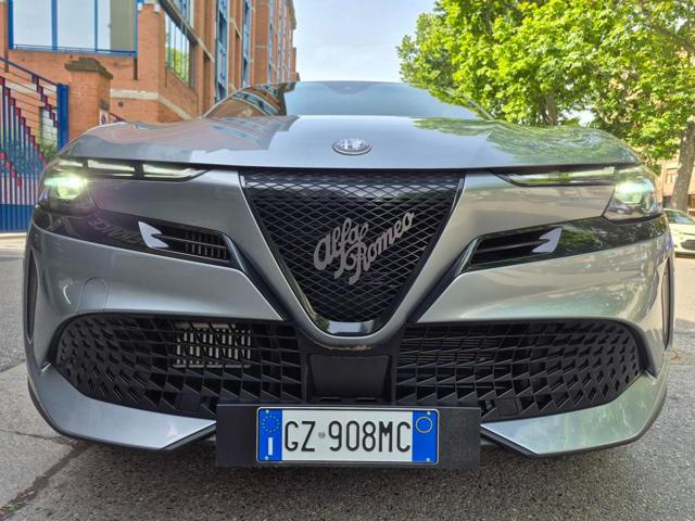 Alfa Romeo Junior 1.2 145 CV Hybrid eDCT6 - foto 2 di 4