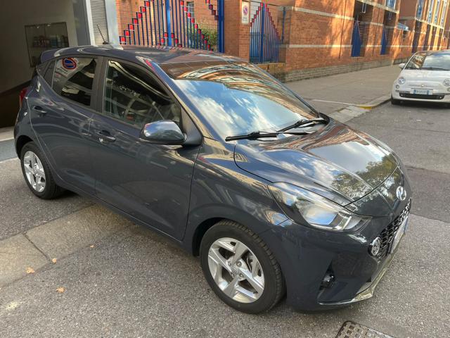 Hyundai i10 1.0 MPI Tech - foto 2 di 4