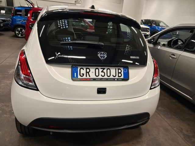 Lancia Ypsilon 1.0 FireFly 5 porte S&S Hybrid Gold - foto 4 di 4