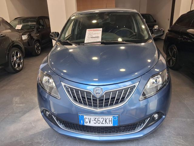 Lancia Ypsilon 1.0 FireFly 5 porte S&S Hybrid Gold Plus, del 2024, 12.600 km, in vendita a Torino (TO)