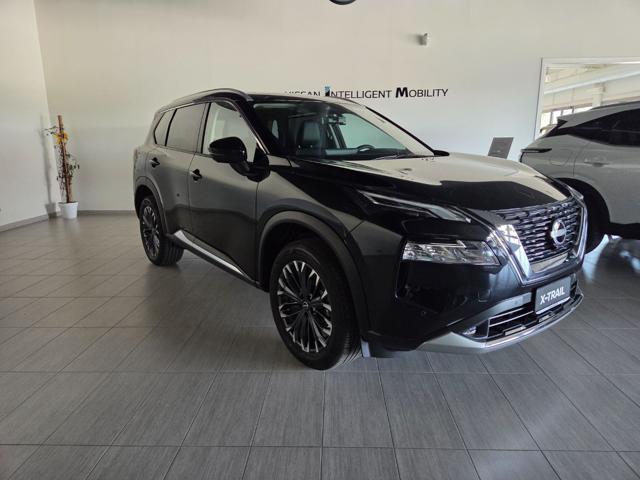 Nissan X-Trail Mild Hybrid 2WD 5 posti Tekna - foto 2 di 4