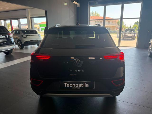 Volkswagen T-Roc 1.0 TSI Sport - foto 4 di 4