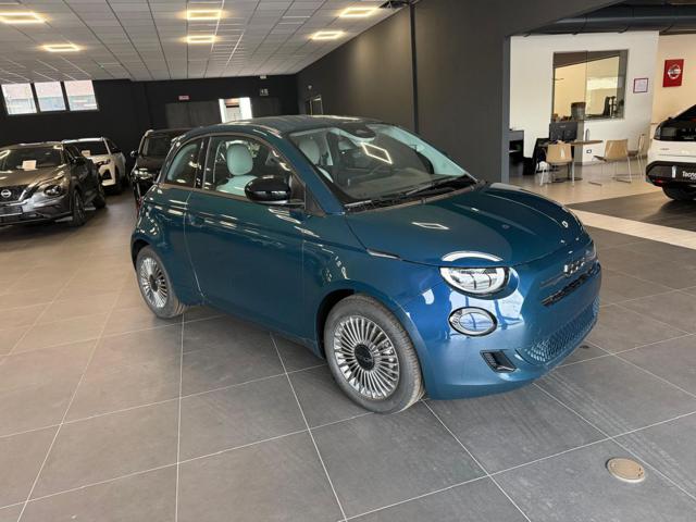 Fiat 500 Berlina Hybrid Icon - foto 3 di 4