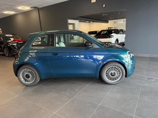 Fiat 500 Berlina Hybrid Icon - foto 4 di 4