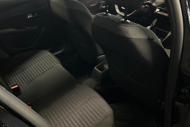 Peugeot 208 PureTech 75 Stop&Start 5 porte Active Pack, del 2022, 26.200 km, in vendita a Rovigo (RO)