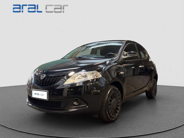 Lancia Ypsilon 1.0 FireFly 5 porte S&S Hybrid Silver usato a TORINO